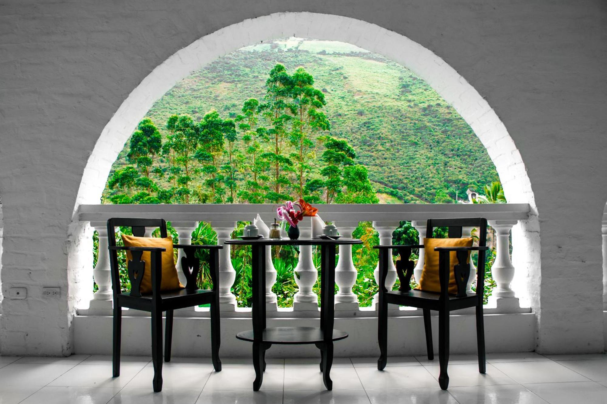 Hosteria La Eterna Primavera Huigra Extérieur photo