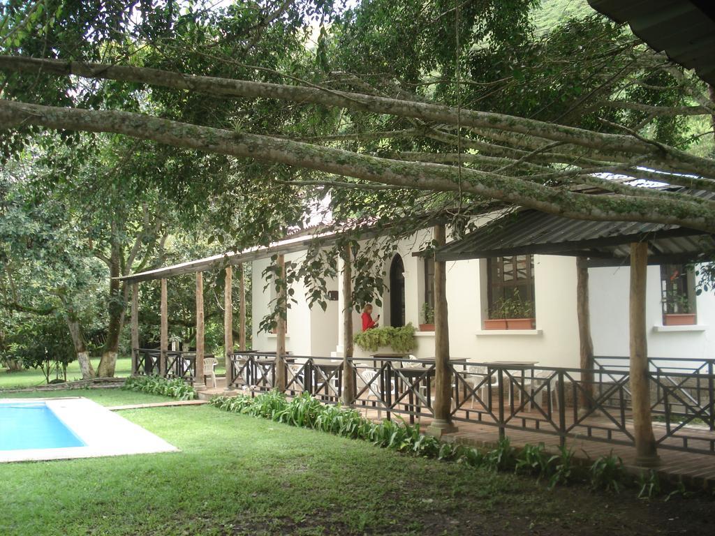 Hosteria La Eterna Primavera Huigra Extérieur photo